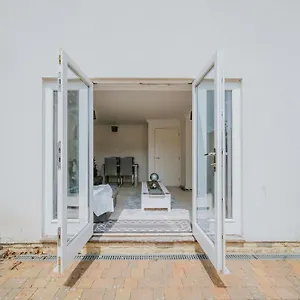  Holiday home Linen Cottage- Parking, Leds, 4k Tvs, 5g Wifi And More!